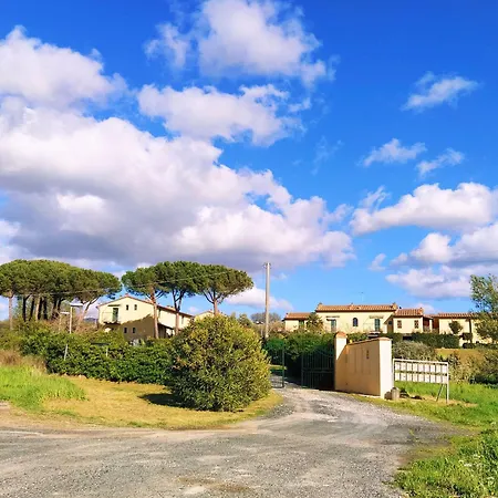 Raggio Di Sole Castellina Marittima - Bilocale Con Piscina In Toscana