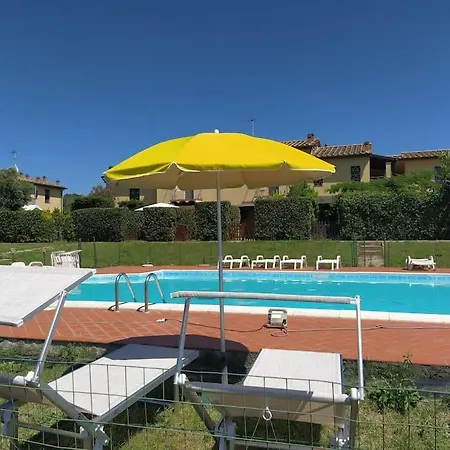 Apartment Raggio Di Sole Castellina Marittima - Bilocale Con Piscina In Toscana
